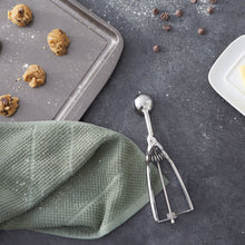 Load image into Gallery viewer, Endurance® #70 Spring Cookie Scoop