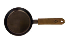 Load image into Gallery viewer, 8" Leather Skillet Sleeve | Cast-A-Way Carbon