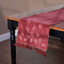 Load image into Gallery viewer, Falling Leaves Table Runner