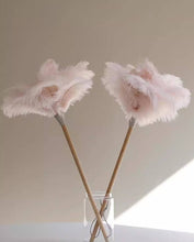 Load image into Gallery viewer, Pink Ostrich Feather Duster