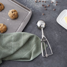 Load image into Gallery viewer, Endurance® #70 Spring Cookie Scoop