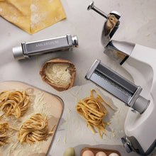 Load image into Gallery viewer, Ankarsrum Pasta Roller & Cutter Kit