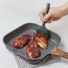 Load image into Gallery viewer, Flex-Core Silicone Basting Brush [Online Only]
