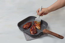Load image into Gallery viewer, Flex-Core Silicone Basting Brush [Online Only]
