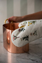 Load image into Gallery viewer, Flora Oven Mitt [Online Only]
