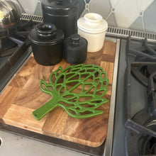 Load image into Gallery viewer, Artichoke Shaped Trivet
