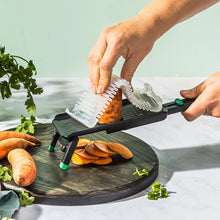 Load image into Gallery viewer, Nocutu® - Adjustable Mandoline with Flexible Finger Guard | Dreamfarm
