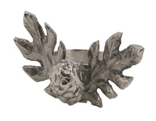 Load image into Gallery viewer, Classic Brass Design Napkin Rings Holders - Set of 4 (2 Styles) [Online Only]
