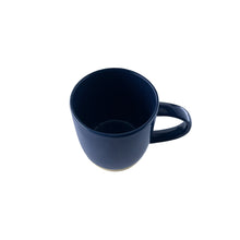Load image into Gallery viewer, Shell Bisque Indigo Porcelain 4 Piece Dinnerware Set, Service For 1 [Online Only]
