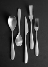Load image into Gallery viewer, Voss Brushed Stainless Steel 5 Piece Cutlery Set - Service For 1 [Online Only]
