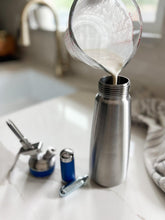 Load image into Gallery viewer, Frieling 0.5L Cream Whipper and 10-pack Charger Set [Online Only]
