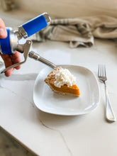 Load image into Gallery viewer, Frieling 0.5L Cream Whipper and 10-pack Charger Set [Online Only]
