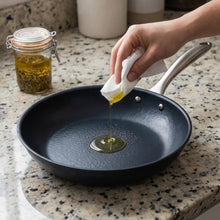 Load image into Gallery viewer, Alva Carbon Steel Frying Pan—Various Sizes [Online Only]
