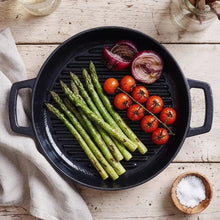 Load image into Gallery viewer, Alva Cast Enamel Grill Pan Black— 11" [Online Only]
