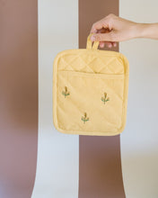 Load image into Gallery viewer, Yellow Embroidered Pot Holder [Online Only]
