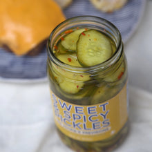 Load image into Gallery viewer, Sweet &amp; Spicy Pickles 16oz
