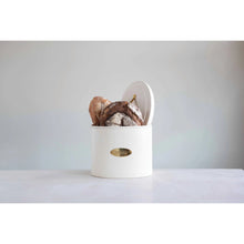 Load image into Gallery viewer, Cream Metal Storage Bread Box with Lid
