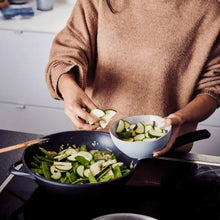 Load image into Gallery viewer, Alva Non-Stick Wok Black— 12” [Online Only]
