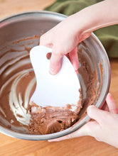 Load image into Gallery viewer, Rounded Bowl Scraper
