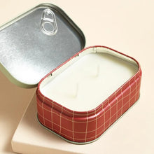 Load image into Gallery viewer, Heirloom Tomato 4.5 oz Tin Candle | Paddywax Bistro

