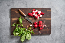 Load image into Gallery viewer, Steelport SteelCore™ 2-in-1 Walnut Cutting Board, 18"x12" [Online Only]
