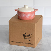 Load image into Gallery viewer, Pyrex-Inspired Pink Daisy Casserole Ceramic Trinket Box [Online Only]
