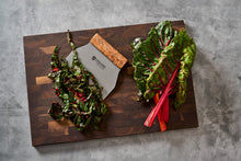Load image into Gallery viewer, Steelport SteelCore™ 2-in-1 Walnut Cutting Board, 18"x12" [Online Only]
