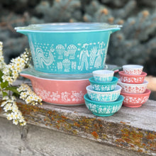 Load image into Gallery viewer, Mini Pyrex-Inspired Mixing Bowls – Retro Stackable Display Set [Online Only]
