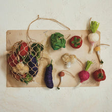 Load image into Gallery viewer, Natural Materials &amp; Foam Vegetables in Net Bag

