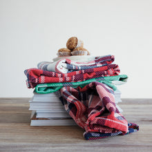 Load image into Gallery viewer, Woven Recycled Brushed Microfibre Tea Towel with Plaid Pattern (4 Styles)
